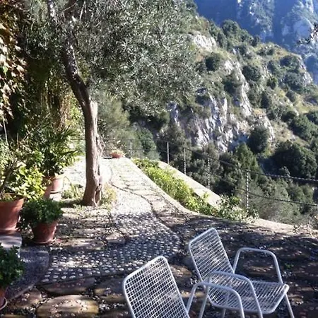 Vila Secret Garden In Nocelle Positano