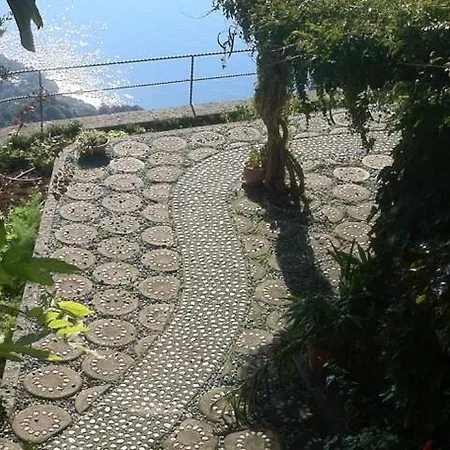 Vila Secret Garden In Nocelle Positano
