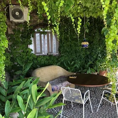 Secret Garden In Nocelle Vila *