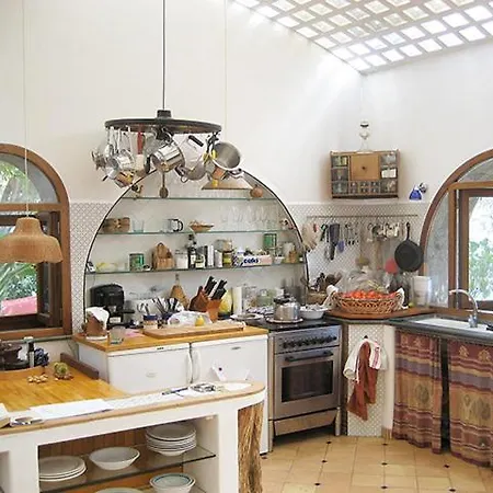 Vila Secret Garden In Nocelle