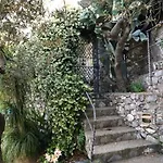 Secret Garden In Nocelle Villa *